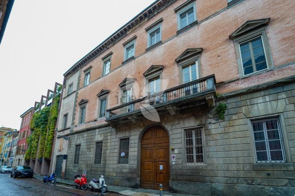 appartamento in vendita a Parma in zona Centro Storico