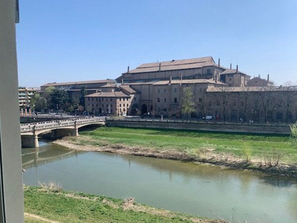 appartamento in vendita a Parma in zona Centro Storico