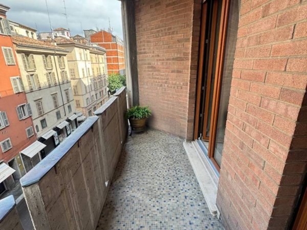 appartamento in vendita a Parma in zona Centro Storico