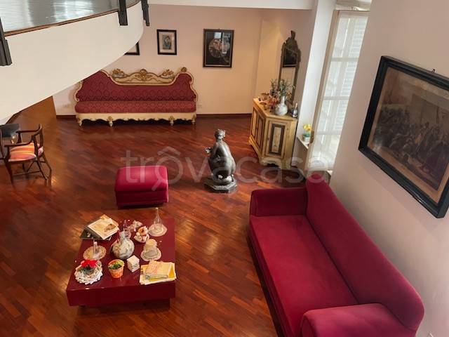 appartamento in vendita a Parma in zona Centro Storico