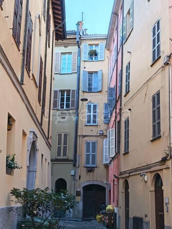 appartamento in vendita a Parma in zona Centro Storico