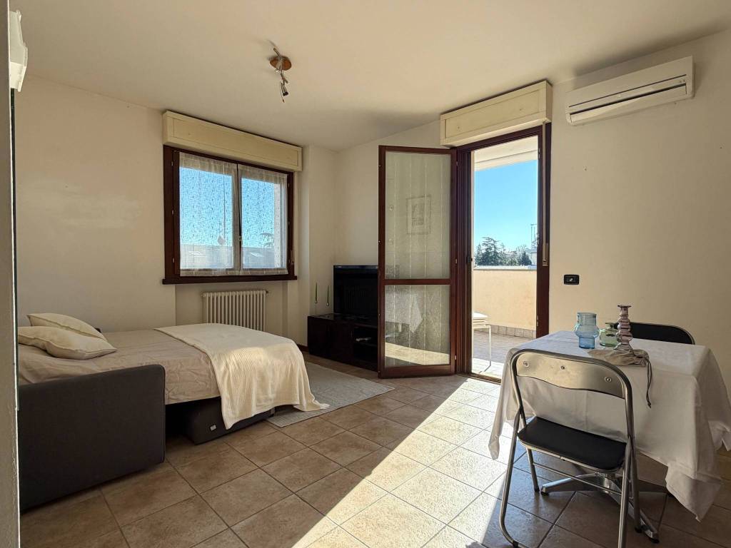 appartamento in vendita a Parma in zona Carignano