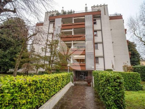 appartamento in vendita a Parma in zona San Lazzaro