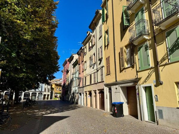 appartamento in vendita a Parma in zona Oltretorrente