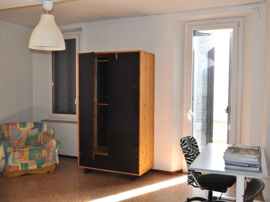 casa indipendente in vendita a Parma in zona Oltretorrente