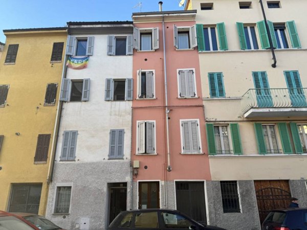 appartamento in vendita a Parma in zona Centro Storico