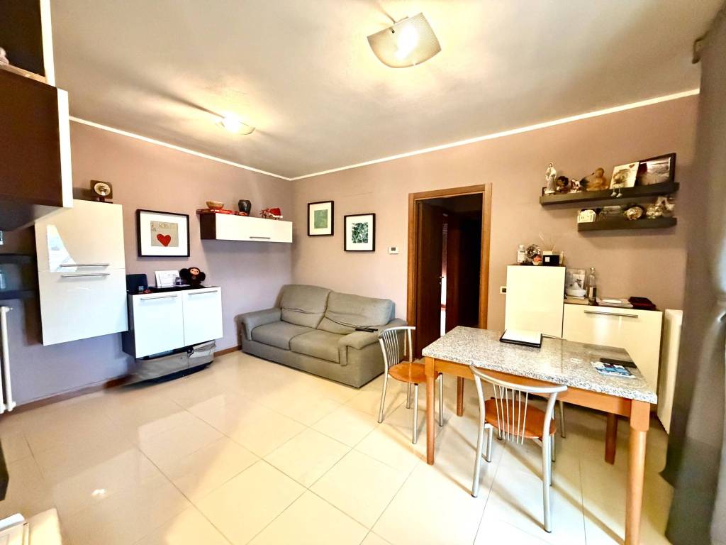 appartamento in vendita a Parma in zona Corcagnano