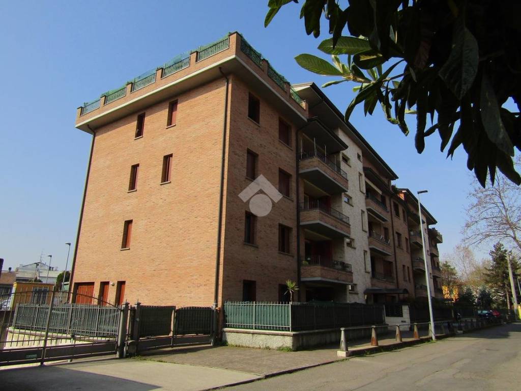 appartamento in vendita a Parma in zona San Leonardo