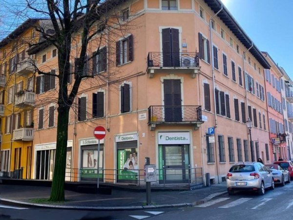 appartamento in vendita a Parma in zona Oltretorrente