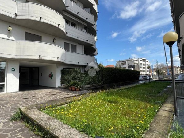 appartamento in vendita a Parma in zona San Leonardo