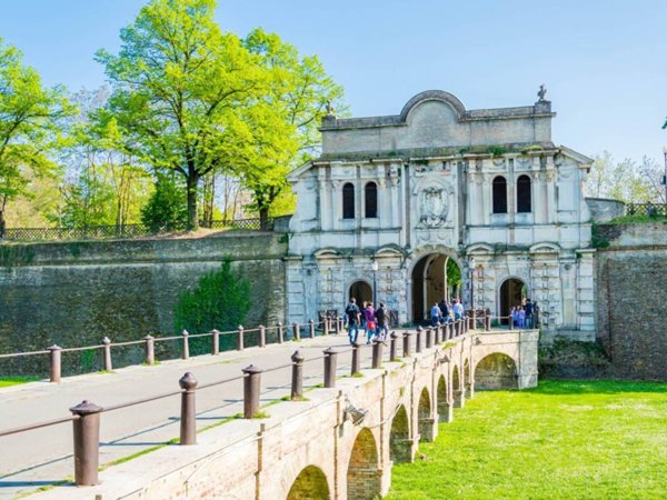 appartamento in vendita a Parma in zona Cittadella