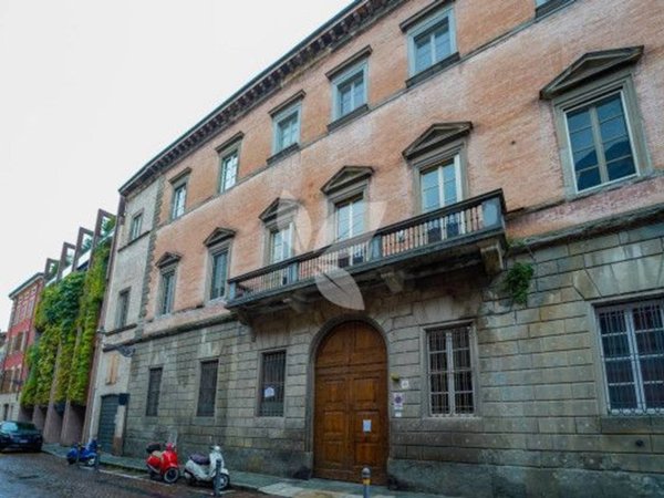 appartamento in vendita a Parma in zona Centro Storico