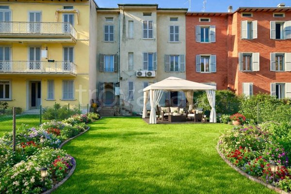 appartamento in vendita a Parma in zona Oltretorrente