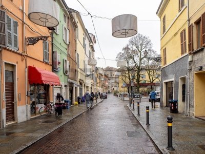 negozio in vendita a Parma in zona Oltretorrente