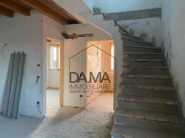 appartamento in vendita a Parma in zona Centro Storico