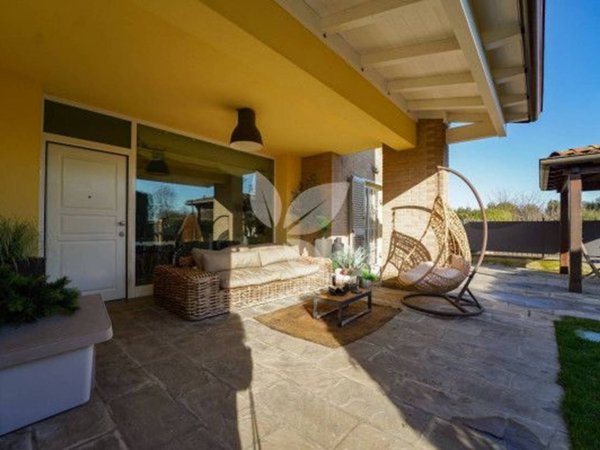 casa indipendente in vendita a Parma in zona Botteghino