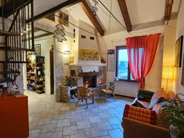 appartamento in vendita a Parma in zona Gaione