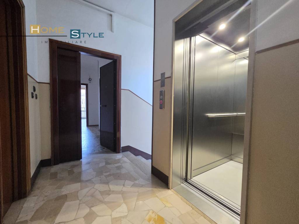 appartamento in vendita a Parma in zona Centro Storico