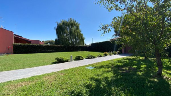 casa indipendente in vendita a Parma in zona Mariano