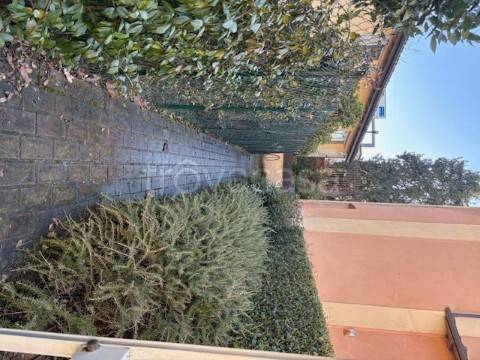 appartamento in vendita a Parma in zona Botteghino