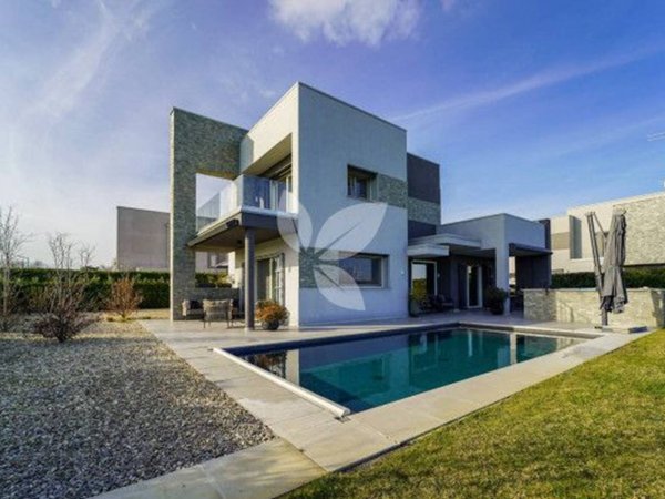 casa indipendente in vendita a Parma in zona Pilastrello