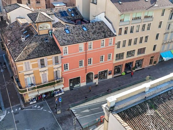 appartamento in vendita a Parma in zona Centro Storico