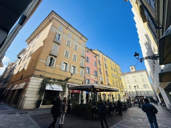 appartamento in vendita a Parma in zona Centro Storico