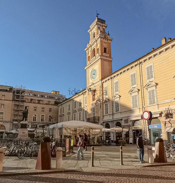 appartamento in vendita a Parma in zona Centro Storico