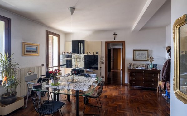 appartamento in vendita a Parma in zona Centro Storico