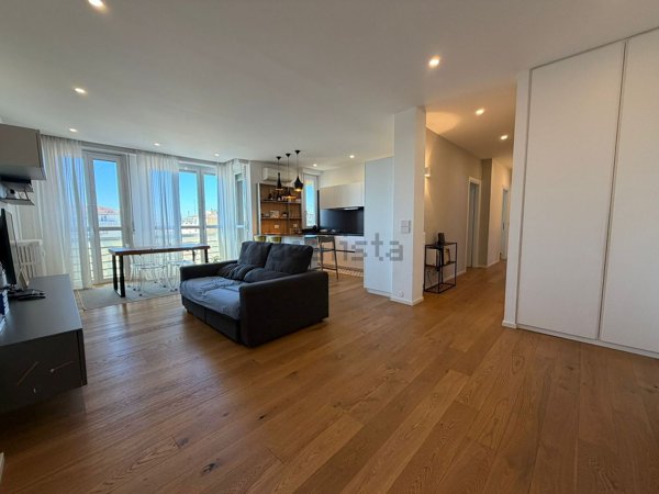 appartamento in vendita a Parma in zona Centro Storico