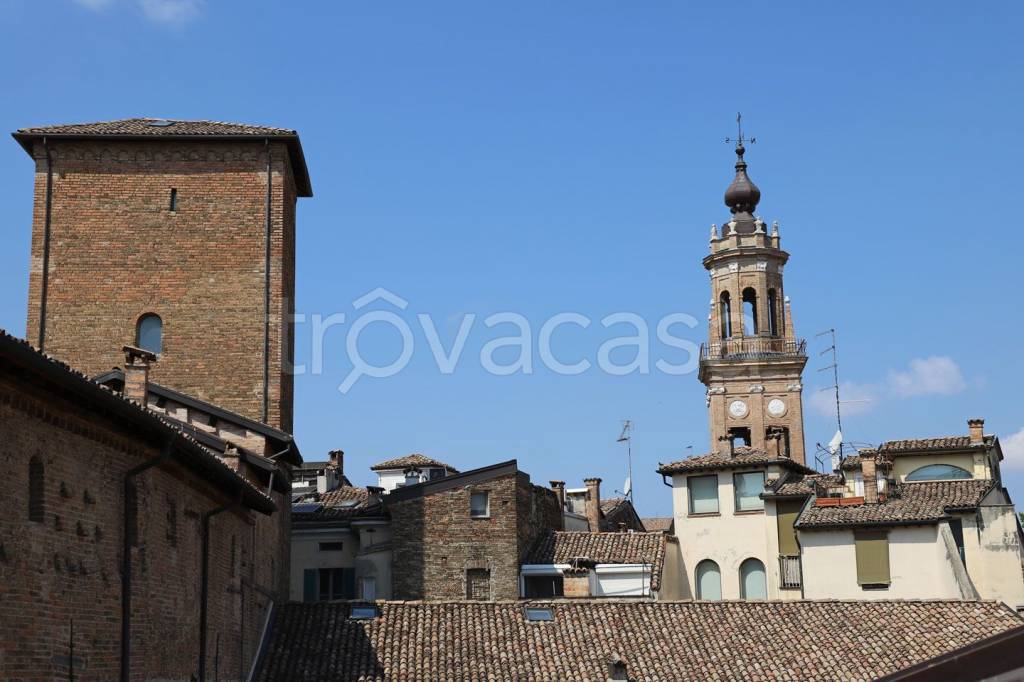 casa indipendente in vendita a Parma in zona Centro Storico