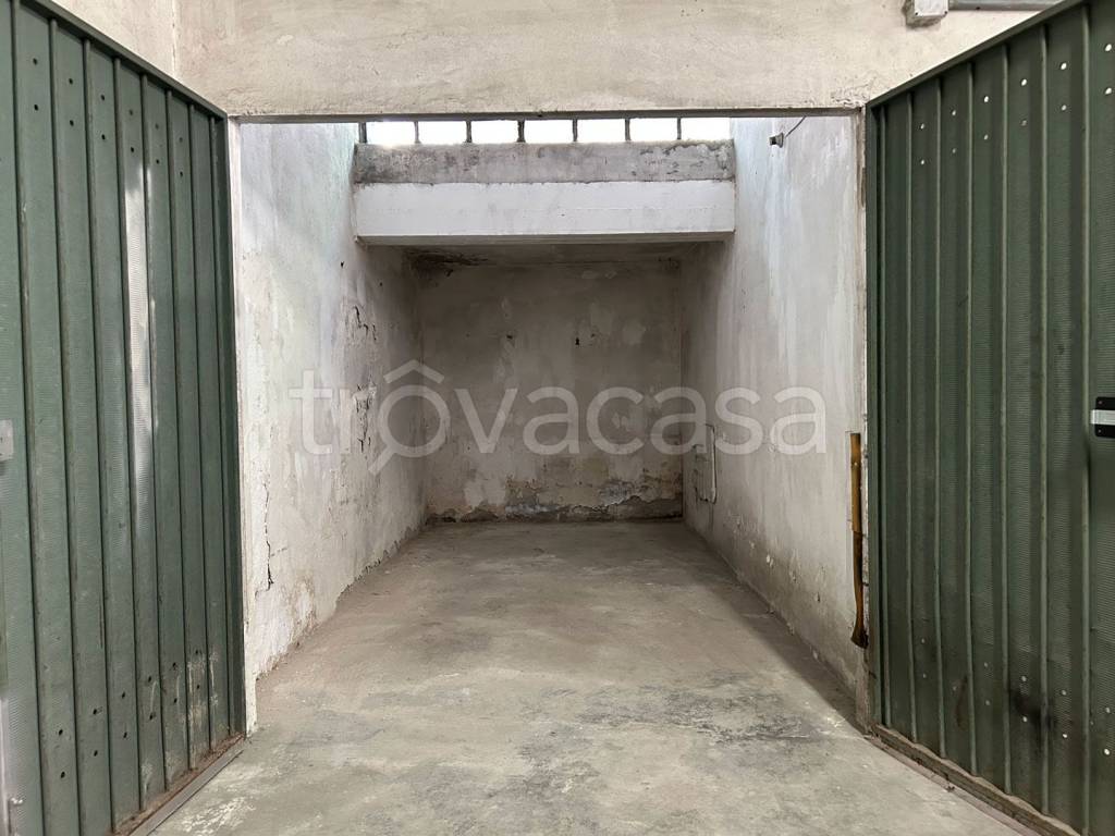 locale commerciale in vendita a Parma in zona Centro Storico