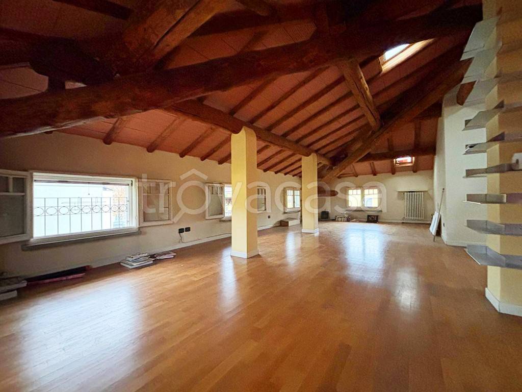 appartamento in vendita a Parma in zona Centro Storico