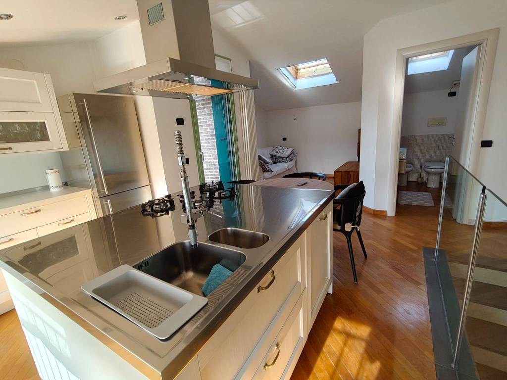 appartamento in vendita a Parma in zona Pilastrello