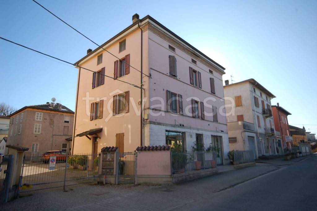 appartamento in vendita a Parma in zona Vicofertile