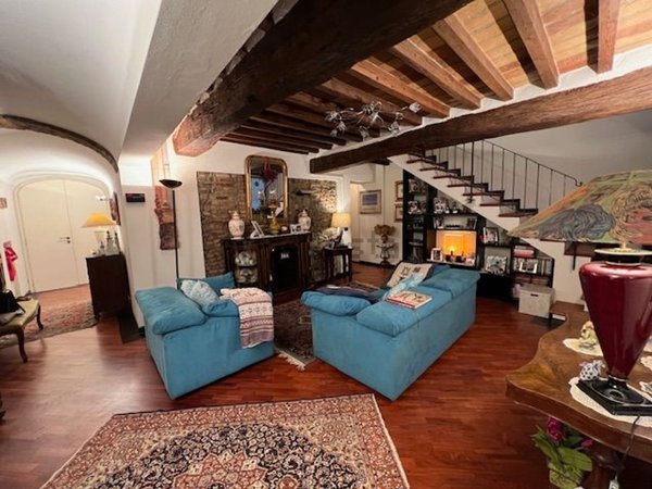 appartamento in vendita a Parma in zona Oltretorrente