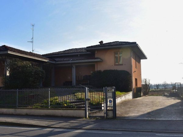 casa indipendente in vendita a Parma in zona Carignano
