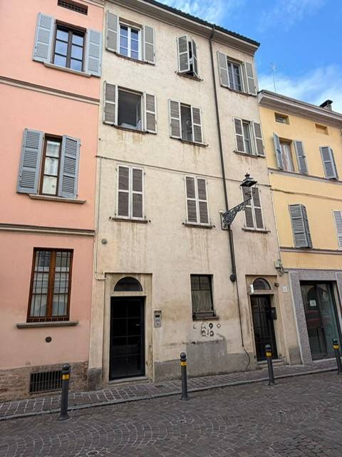 appartamento in vendita a Parma in zona Centro Storico