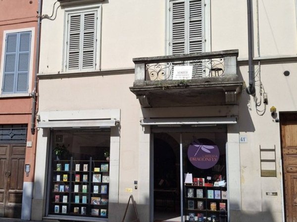 appartamento in vendita a Parma in zona Oltretorrente