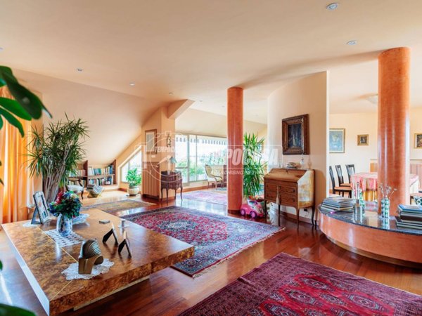 appartamento in vendita a Parma in zona Cittadella