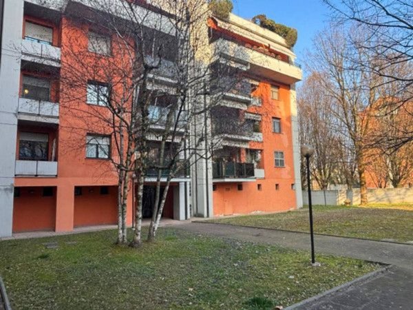 appartamento in vendita a Parma in zona San Lazzaro