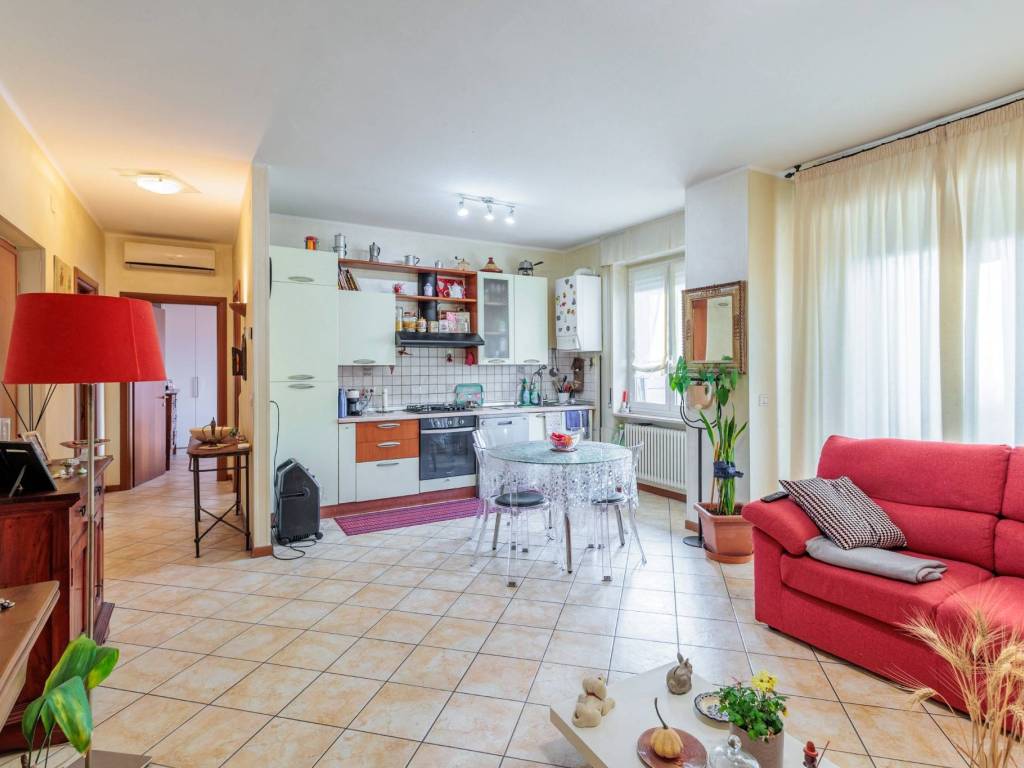 appartamento in vendita a Parma in zona San Martino / Paradigna