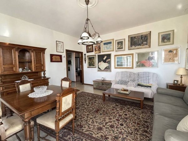 appartamento in vendita a Parma in zona Cittadella