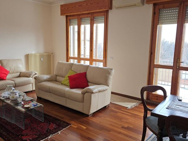 appartamento in vendita a Parma in zona Centro Storico