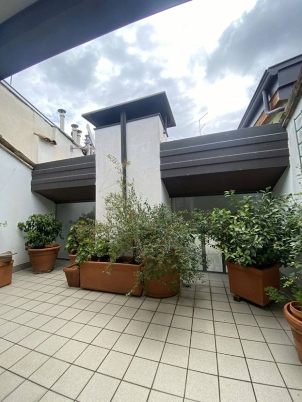 appartamento in vendita a Parma in zona Oltretorrente