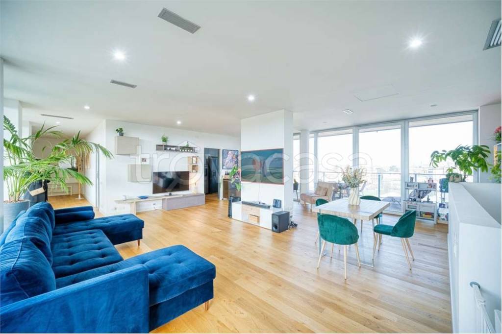 appartamento in vendita a Parma in zona San Lazzaro