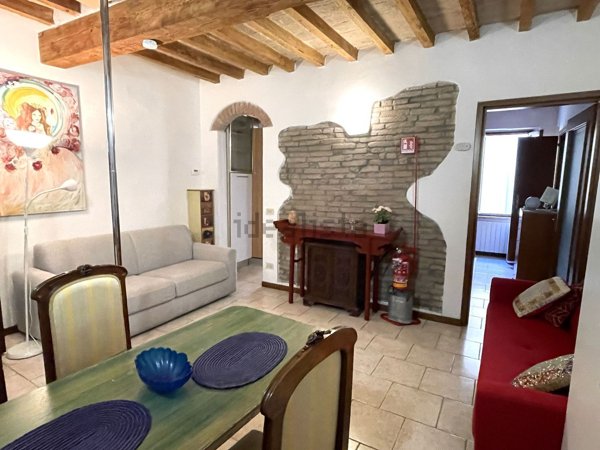 appartamento in vendita a Parma in zona Centro Storico