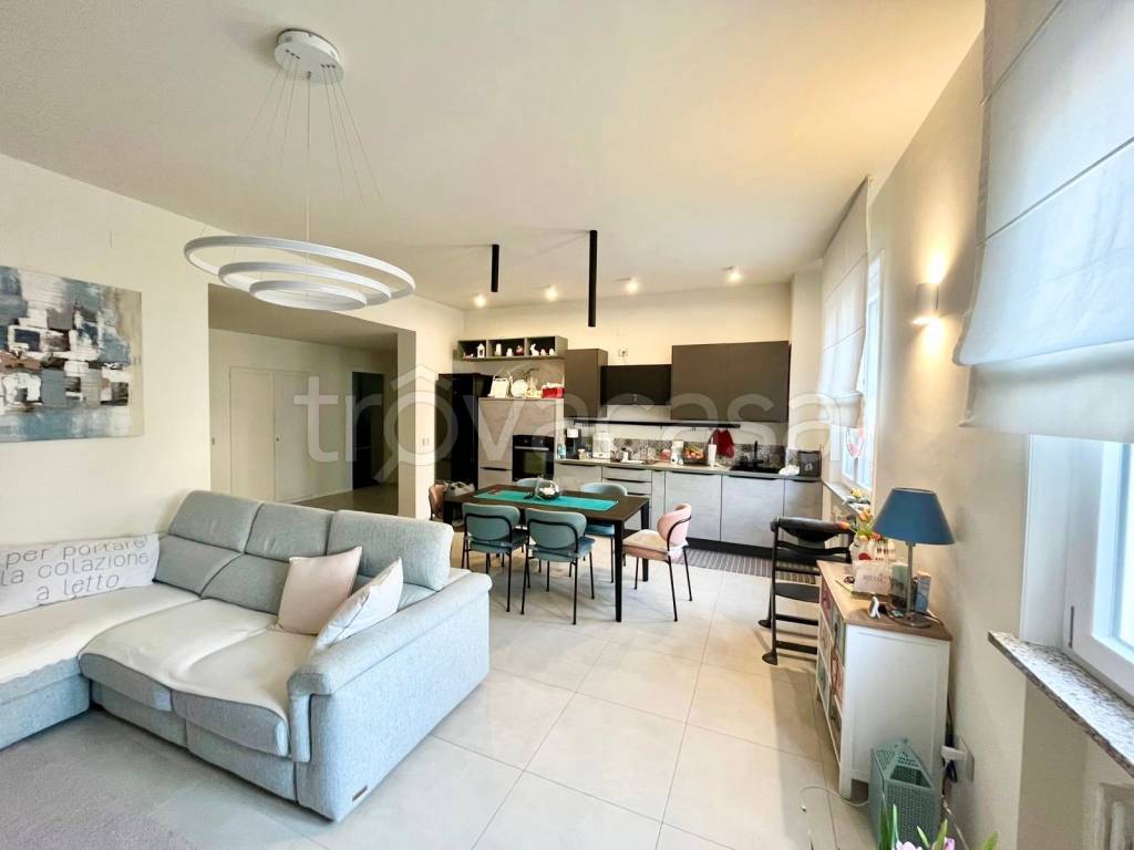 appartamento in vendita a Parma in zona Oltretorrente