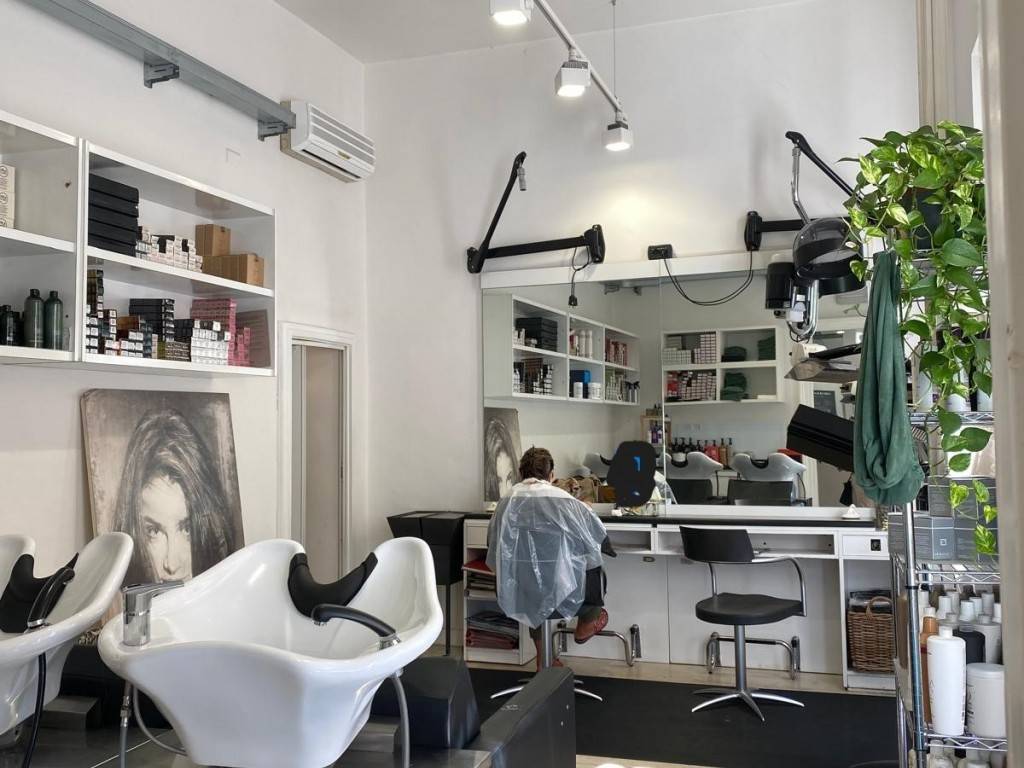 negozio in vendita a Parma in zona Centro Storico