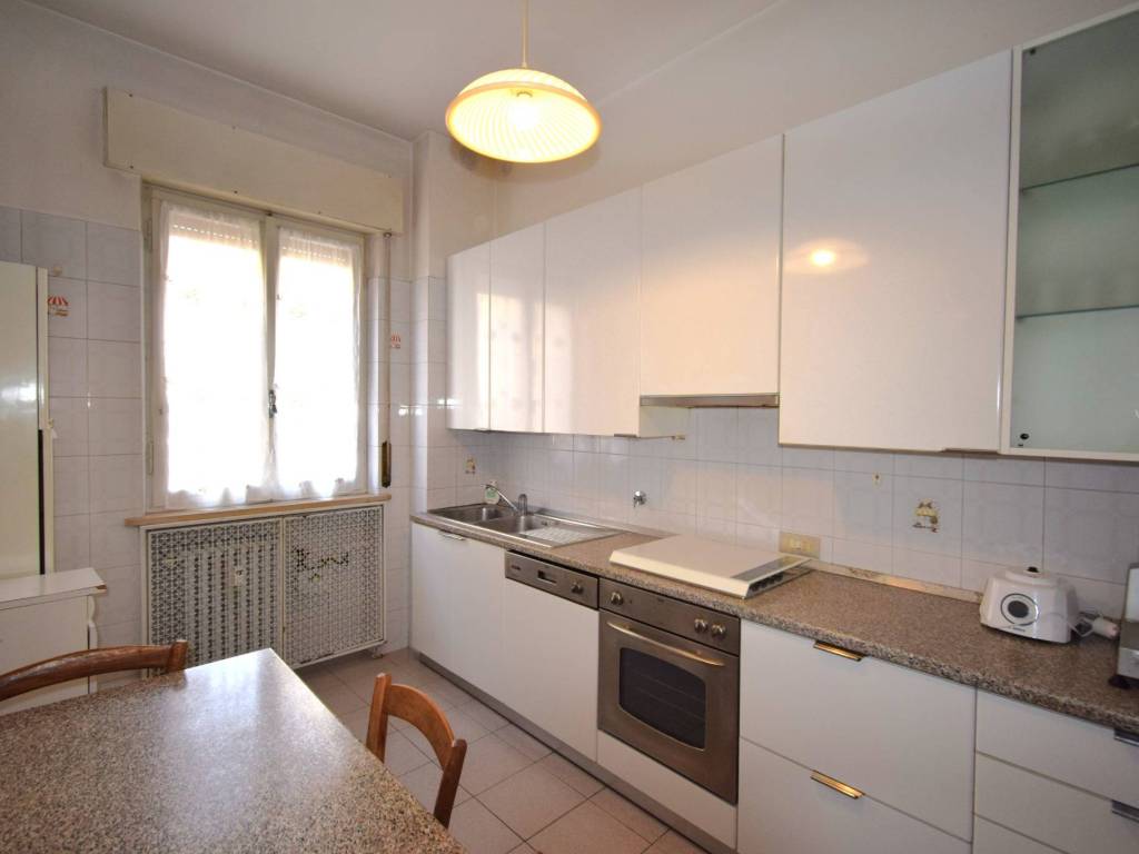 appartamento in vendita a Parma in zona Cittadella